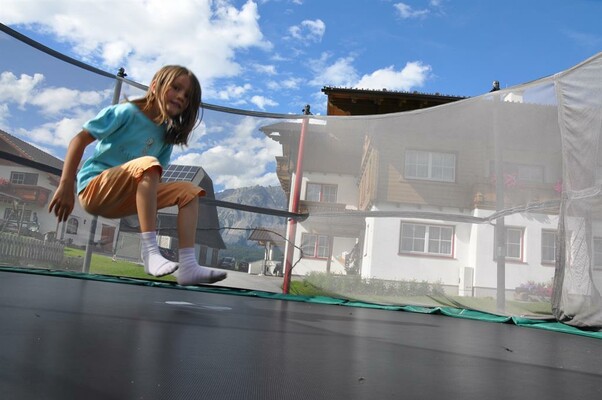 Spielplatz Trampolin